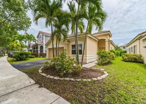 4107 Sabal Rdg, Weston, FL 33331