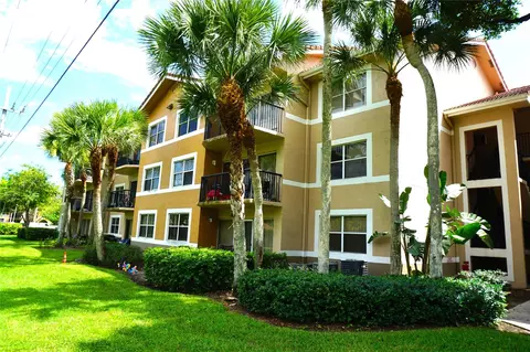 9033 Wiles Rd #305, Coral Springs, FL 33067