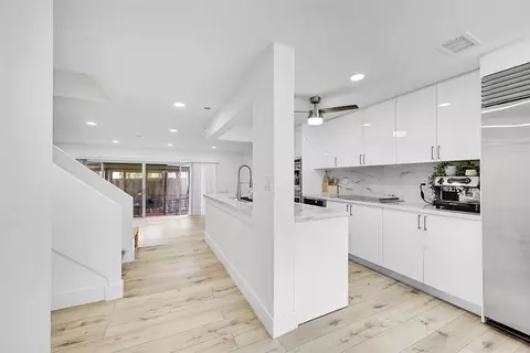 8197 NW 8th #2, Plantation, FL 33324
