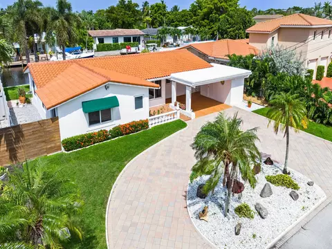 2225 NE 19th Ave, Wilton Manors, FL 33305