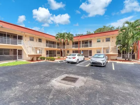 2041 NW 81 #414, Pembroke Pines, FL 33024
