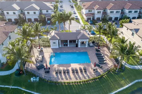 4212 N Dixie #32, Oakland Park, FL 33334