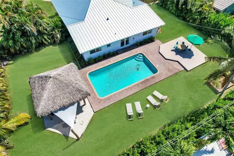 733 NE 2nd, Pompano Beach, FL 33060