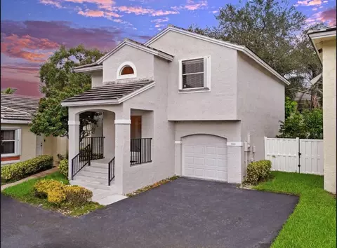 9845 NW 2nd, Plantation, FL 33324
