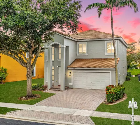 2230 NW 77th Ter, Hollywood, FL 33024
