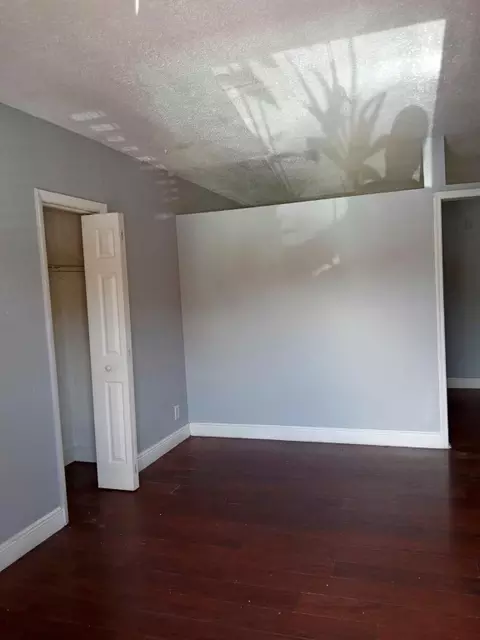 4061 N Dixie #22, Oakland Park, FL 33334