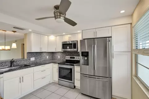2804 Victoria #M4, Coconut Creek, FL 33066