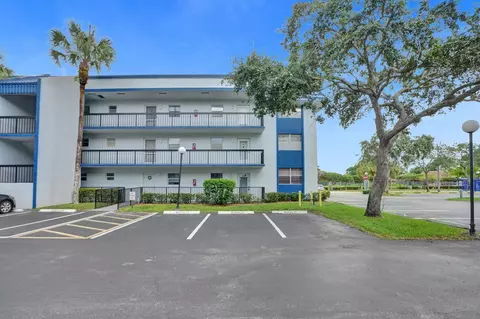 3140 Holiday Springs Blvd #301, Margate, FL 33063