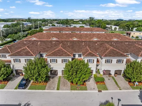 375 SE 1st, Deerfield Beach, FL 33441