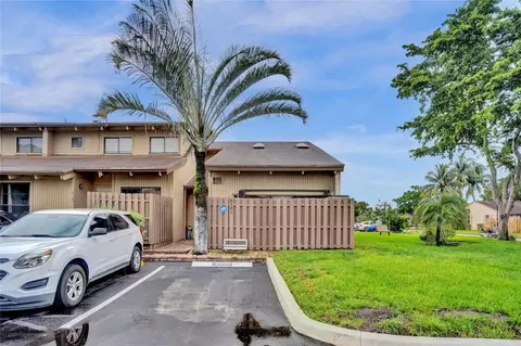 8101 SW 21st #8101, Davie, FL 33324