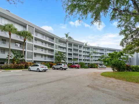 4020 W Palm Aire #407, Pompano Beach, FL 33069