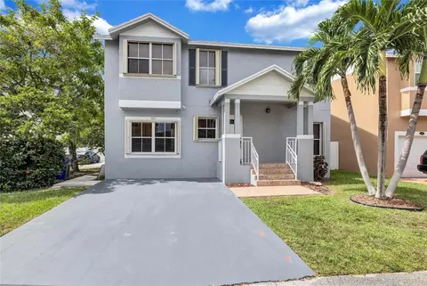490 NW 102nd Te, Pembroke Pines, FL 33026