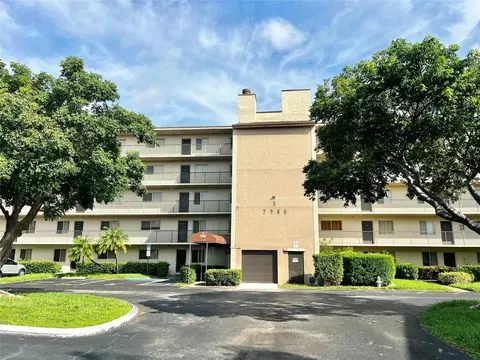 7980 NW 50th St #105, Lauderhill, FL 33351