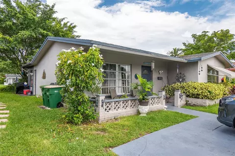 7311 NW 57th Dr, Tamarac, FL 33321