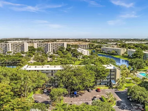 2209 S Cypress Bnd #506, Pompano Beach, FL 33069