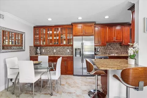 677 Trace Cir #207, Deerfield Beach, FL 33441