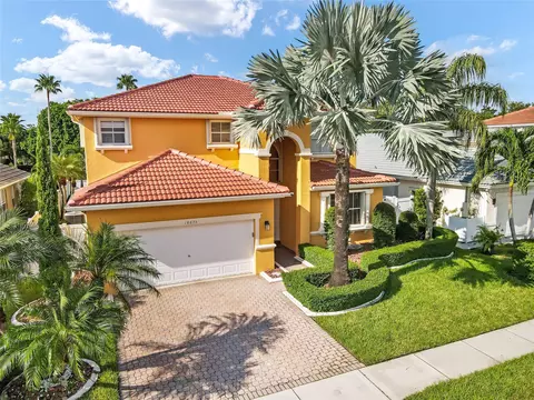 18675 SW 15th St, Pembroke Pines, FL 33029