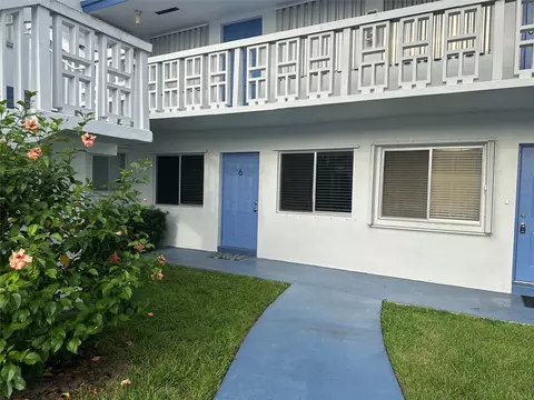 1950 Lake Osborne Dr #6, Lake Worth Beach, FL 33461