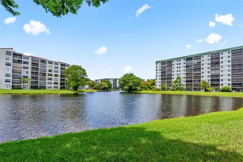 2221 Cypress Island Dr #204, Pompano Beach, FL 33069
