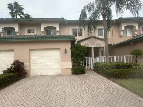 7905 Exeter Blvd #103, Tamarac, FL 33321