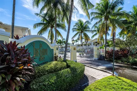 2660 NE 8th #204, Wilton Manors, FL 33334