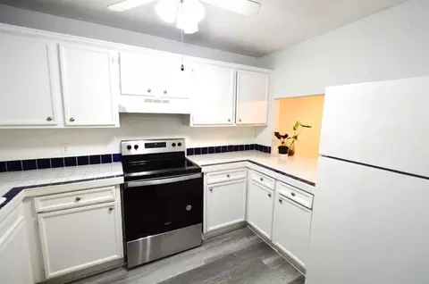 9440 Live Oak Pl #102, Davie, FL 33324