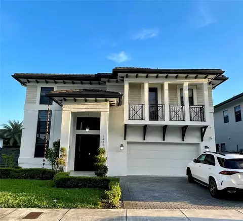 14833 SW 30th St, Miami, FL 33185