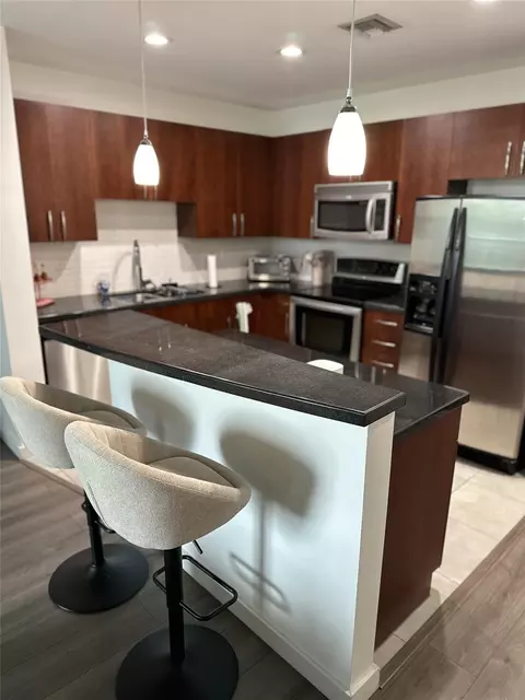 300 S Australian Ave #321, West Palm Beach, FL 33401