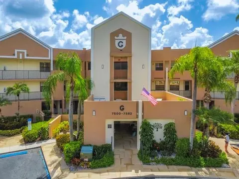 7558 Fairfax #302, Tamarac, FL 33321