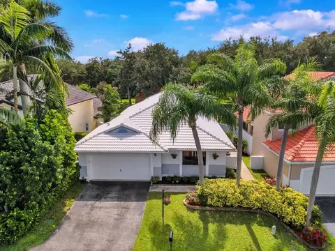 15210 Durham, Davie, FL 33331