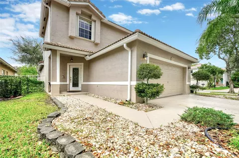 4919 Egret Ct, Coconut Creek, FL 33073