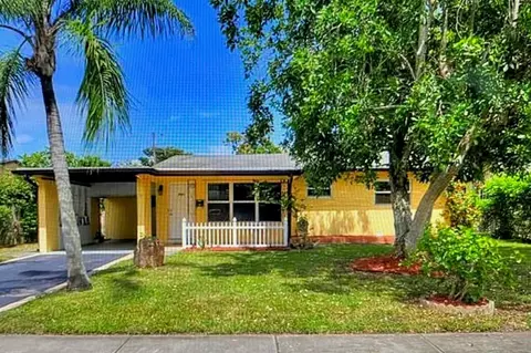 2411 N 58th, Hollywood, FL 33021