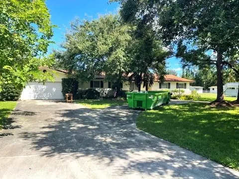 375 N Biscayne River Dr, Miami, FL 33169