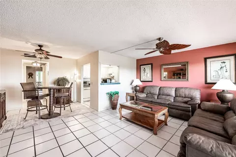 437 Southampton B #437, West Palm Beach, FL 33417