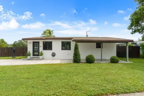 5690 NE 8th, Oakland Park, FL 33334