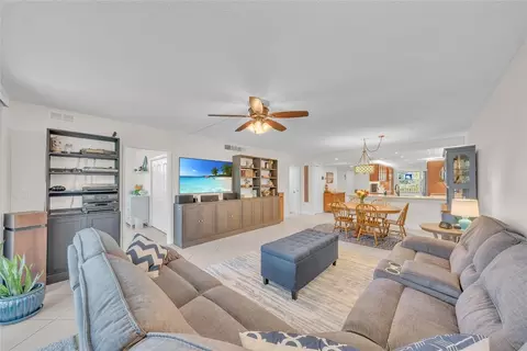 550 Oaks #201, Pompano Beach, FL 33069