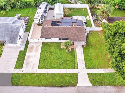 2420 SW 14th, Fort Lauderdale, FL 33312