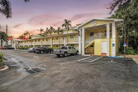 2660 NE 8th Ave #118, Wilton Manors, FL 33334