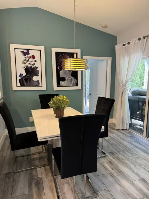 813 NW 98th Ave, Plantation, FL 33324