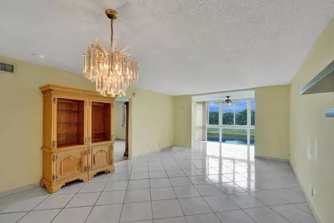 1550 NW 80th #305, Margate, FL 33063