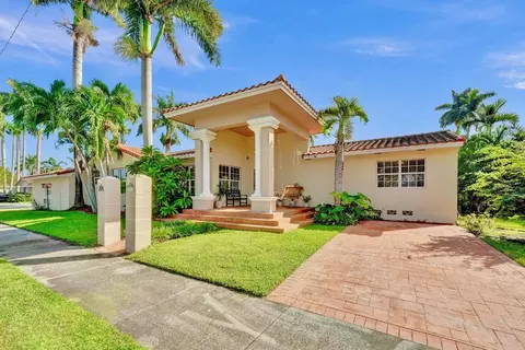 701 N 14th, Hollywood, FL 33019