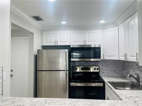4848 NW 24th Ct #206, Lauderdale Lakes, FL 33313