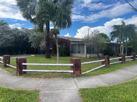561 NE 58th, Oakland Park, FL 33334
