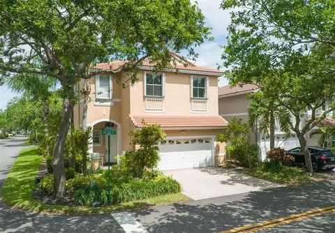 1145 Pin Oak, Hollywood, FL 33019