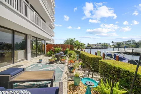 3100 NE 48th St #117, Fort Lauderdale, FL 33308