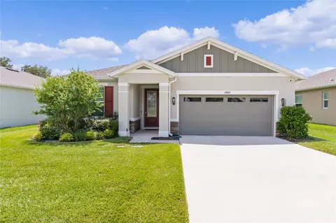 10204 Spring Lake Dr, Clermont, FL 34711