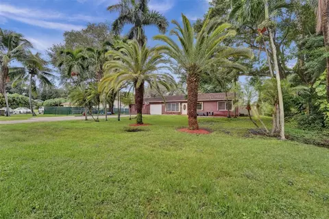 6645 SW 49th, Davie, FL 33314
