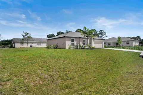 1697 SW Hunnicut Ave, Port Saint Lucie, FL 34953