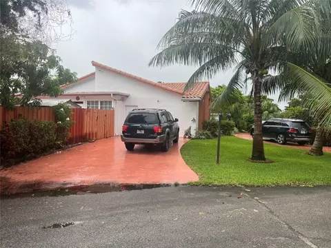 20411 NE 7th, Miami, FL 33179