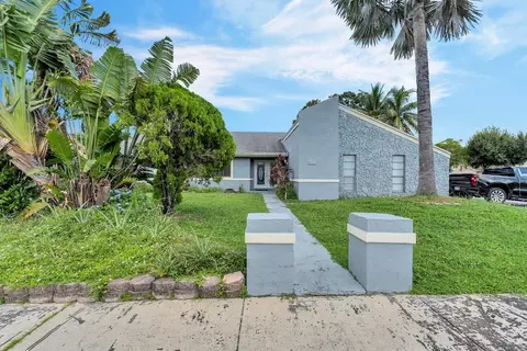 7111 NW 44th, Lauderhill, FL 33319